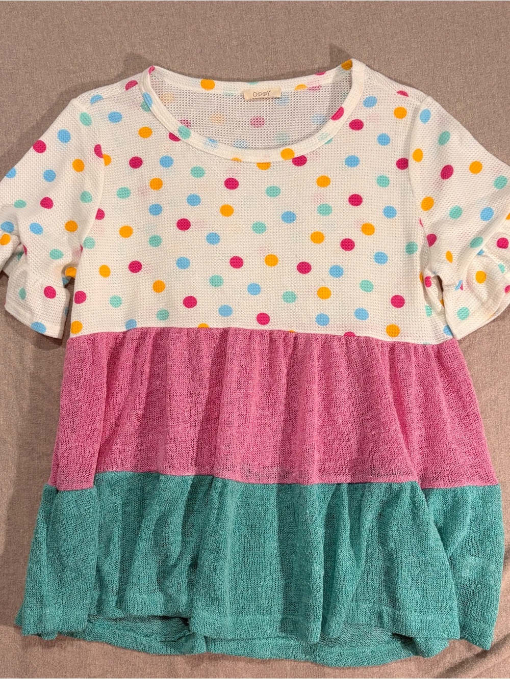 Oddy brand Women’s White Tee with Pink & Teal Tiered bottom XL. Very soft